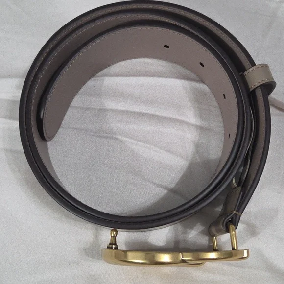 Gucci Taupe Pink Leather Belt with Gold Double G Buckle - Picture 10 of 16